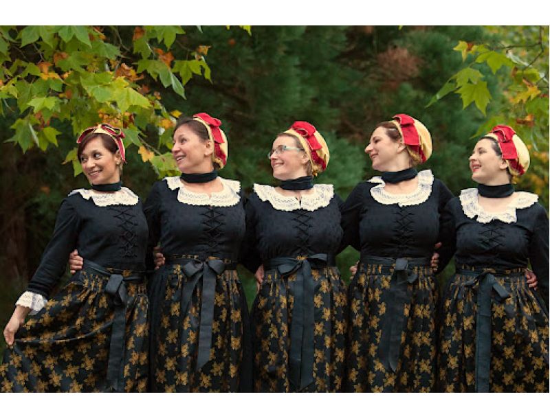 D’ SAUER BIEBER : danses folkloriques